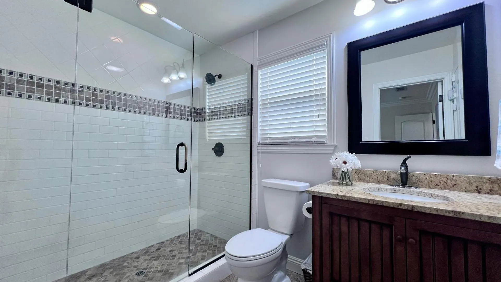 Сasa de vacaciones Dazzling 5 Bedroom Pool Home 1/4 Mile To Disney Anaheim