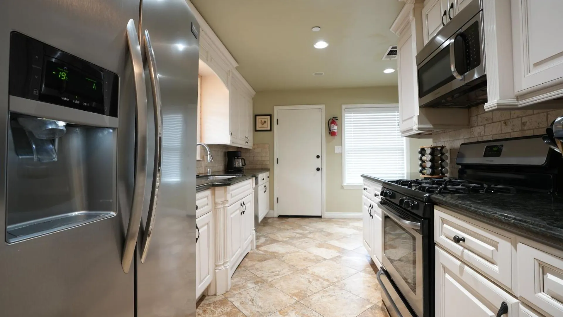 Dazzling 5 Bedroom Pool Home 1/4 Mile To Disney Anaheim