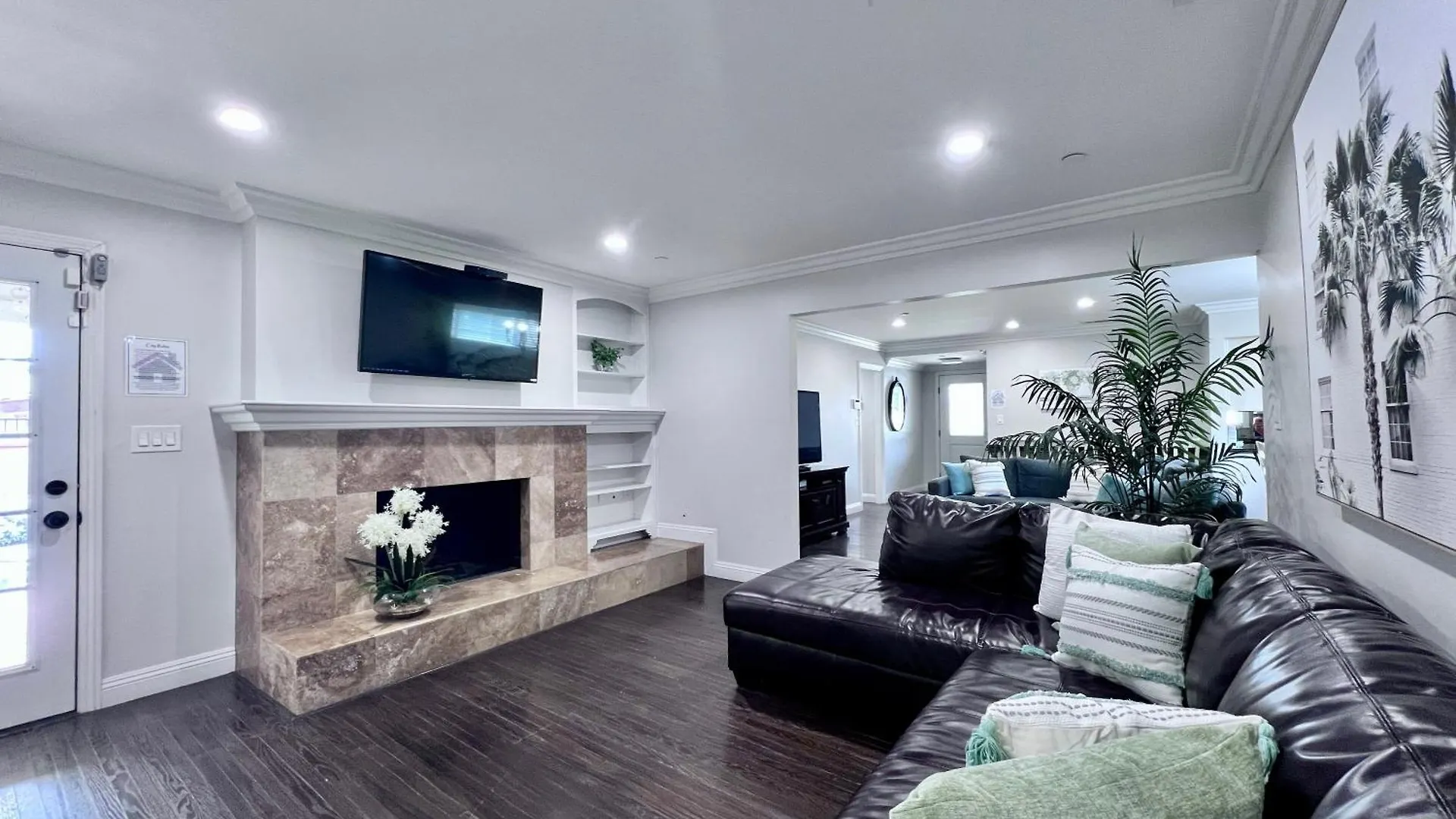 Сasa de vacaciones Dazzling 5 Bedroom Pool Home 1/4 Mile To Disney Anaheim